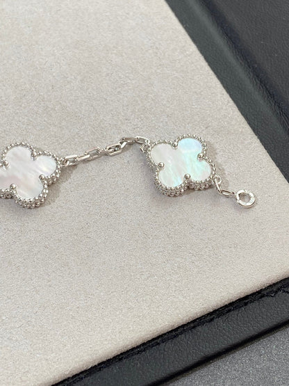 [⭐vintora]CLOVER WHITE PEARL MOP 5 MOTIF BRACELET COLLECTION