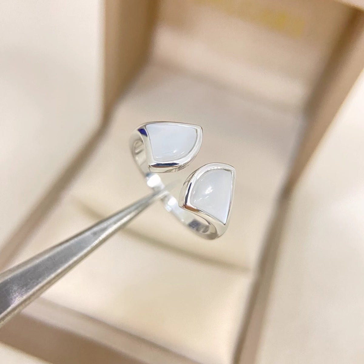 [⭐vintora]DOUBLE SKIRT PATTERN OPEN RING