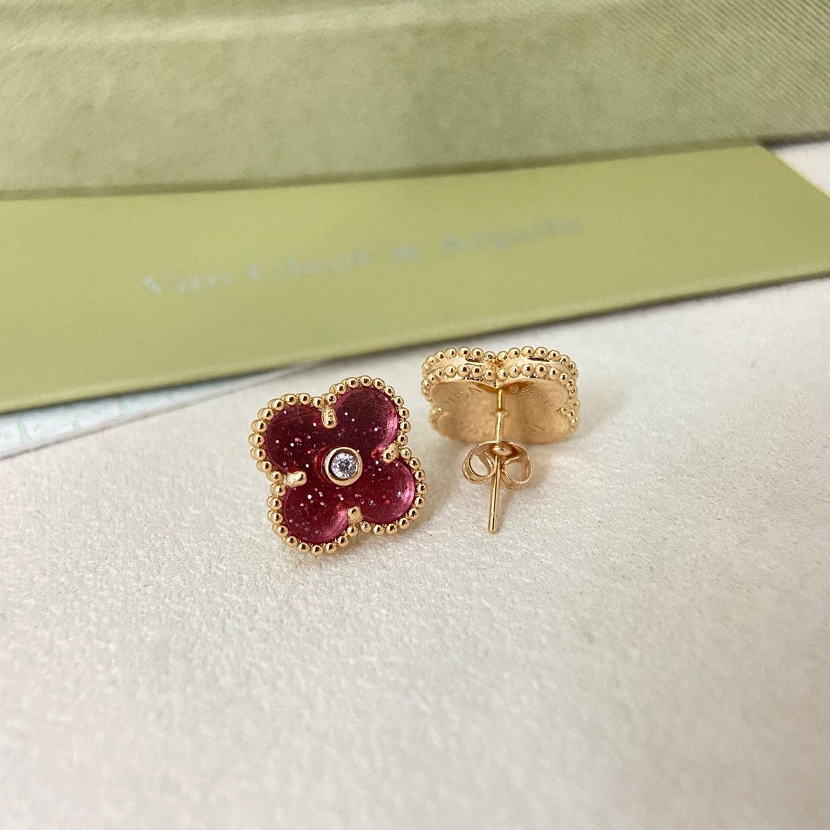 [⭐vintora]2026 NEW  CLOVER 1 MOTIFPINK ENAMEL STUD EARRINGS WITH DIAMONDS